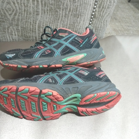 Asics Gel Venture 5 Running/Athletic Shoes - Picture 10 of 10
